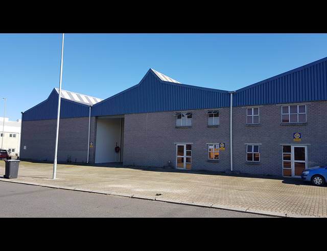 400M² FACTORY TO LET IN SAXENBURG PARK 1